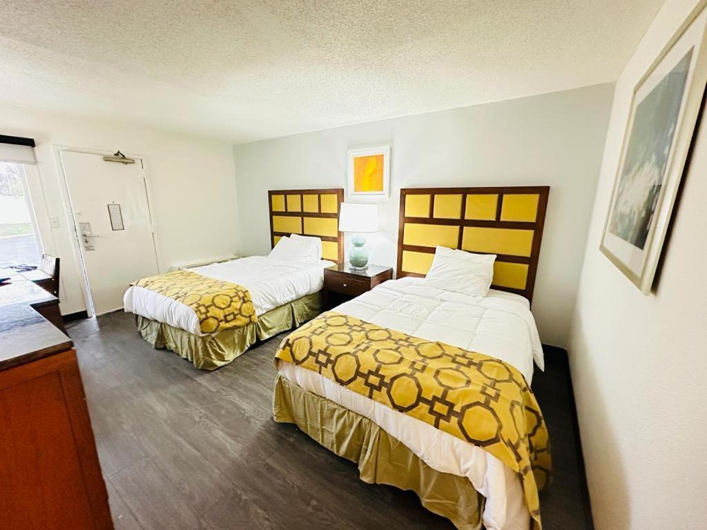 Baymont Inn And Suites By Wyndham Columbus / Near Osu Exterior foto